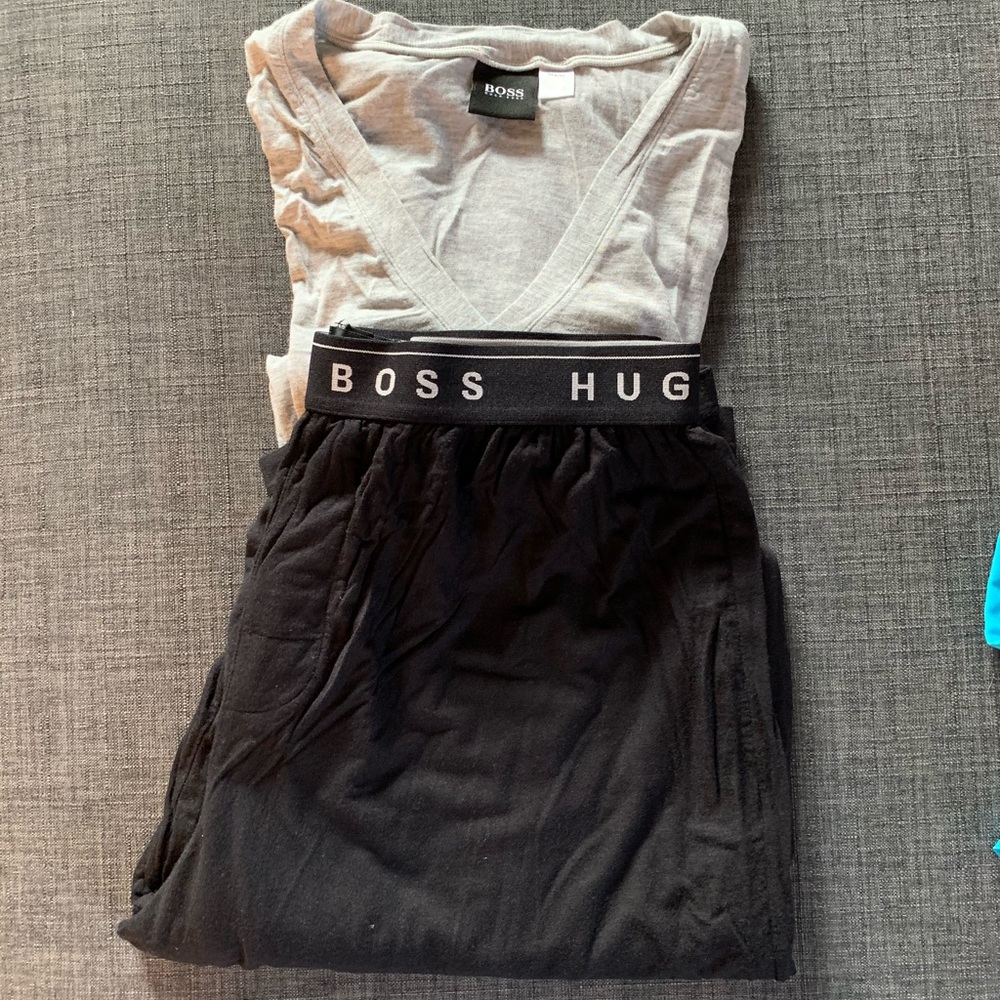 NWOT Hugo Boss payama set. New with out tags